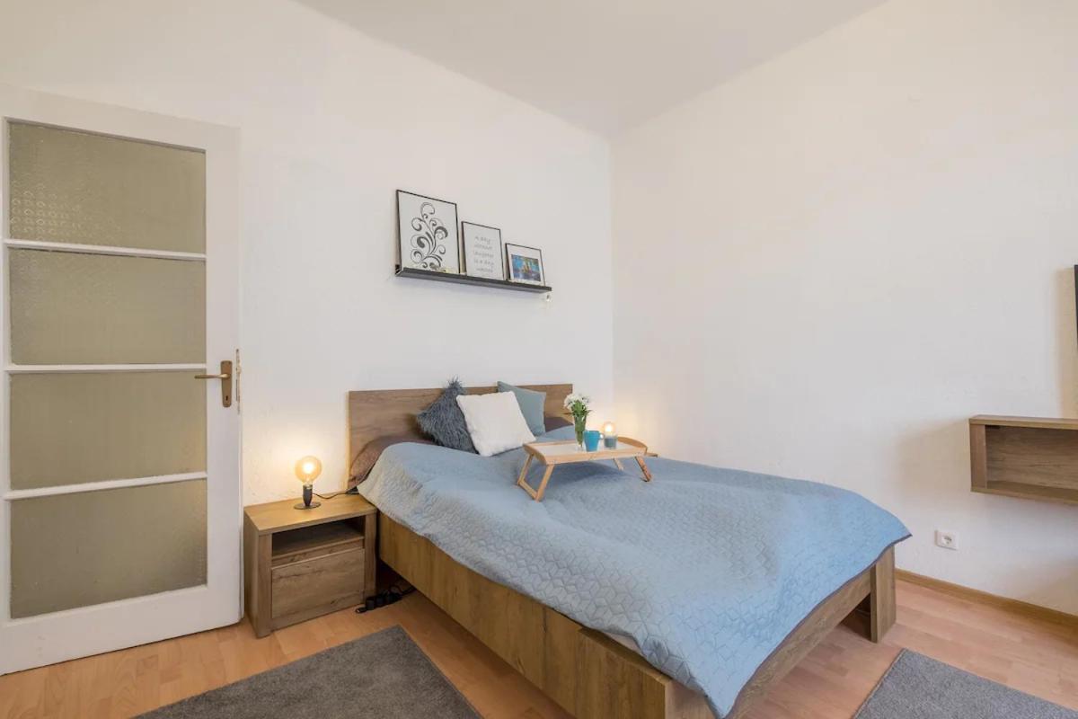 Apartment And Play - Foosball And Comfort *