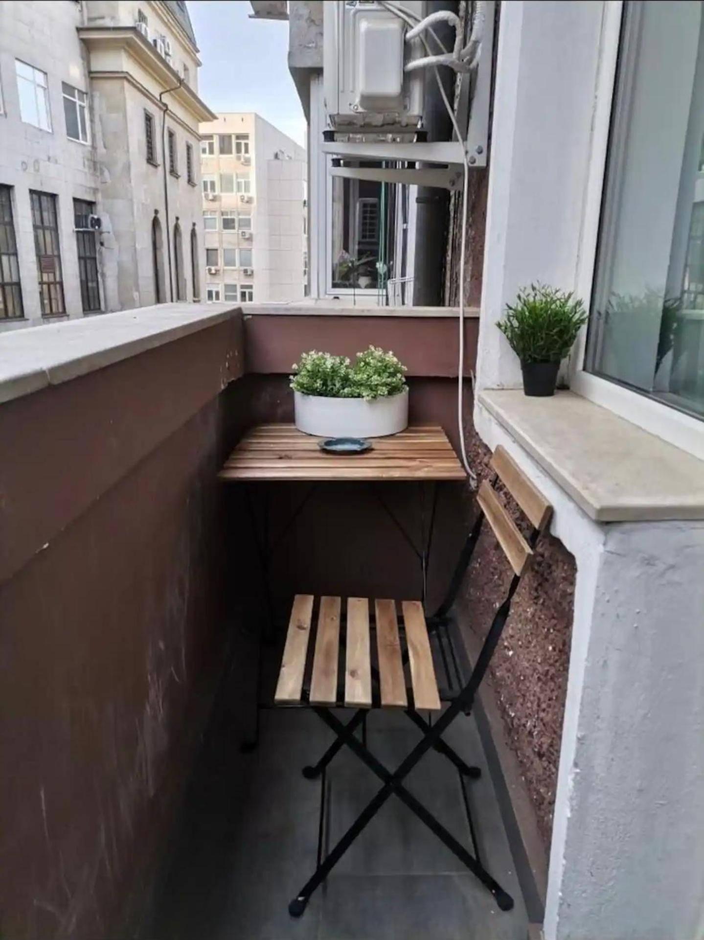 And Play - Foosball And Comfort
